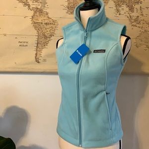 NWT sky blue Columbia fleece vest